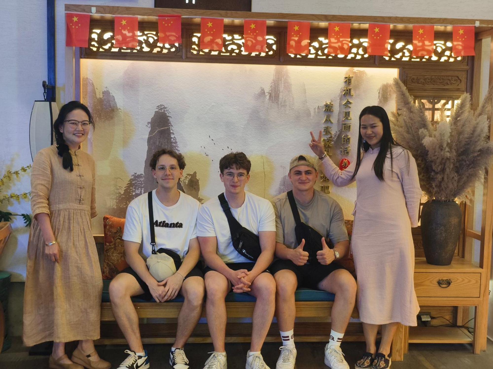 Xiangxi'S Love - Yangyun Hotel จางเจียเจี้ย ภายนอก รูปภาพ