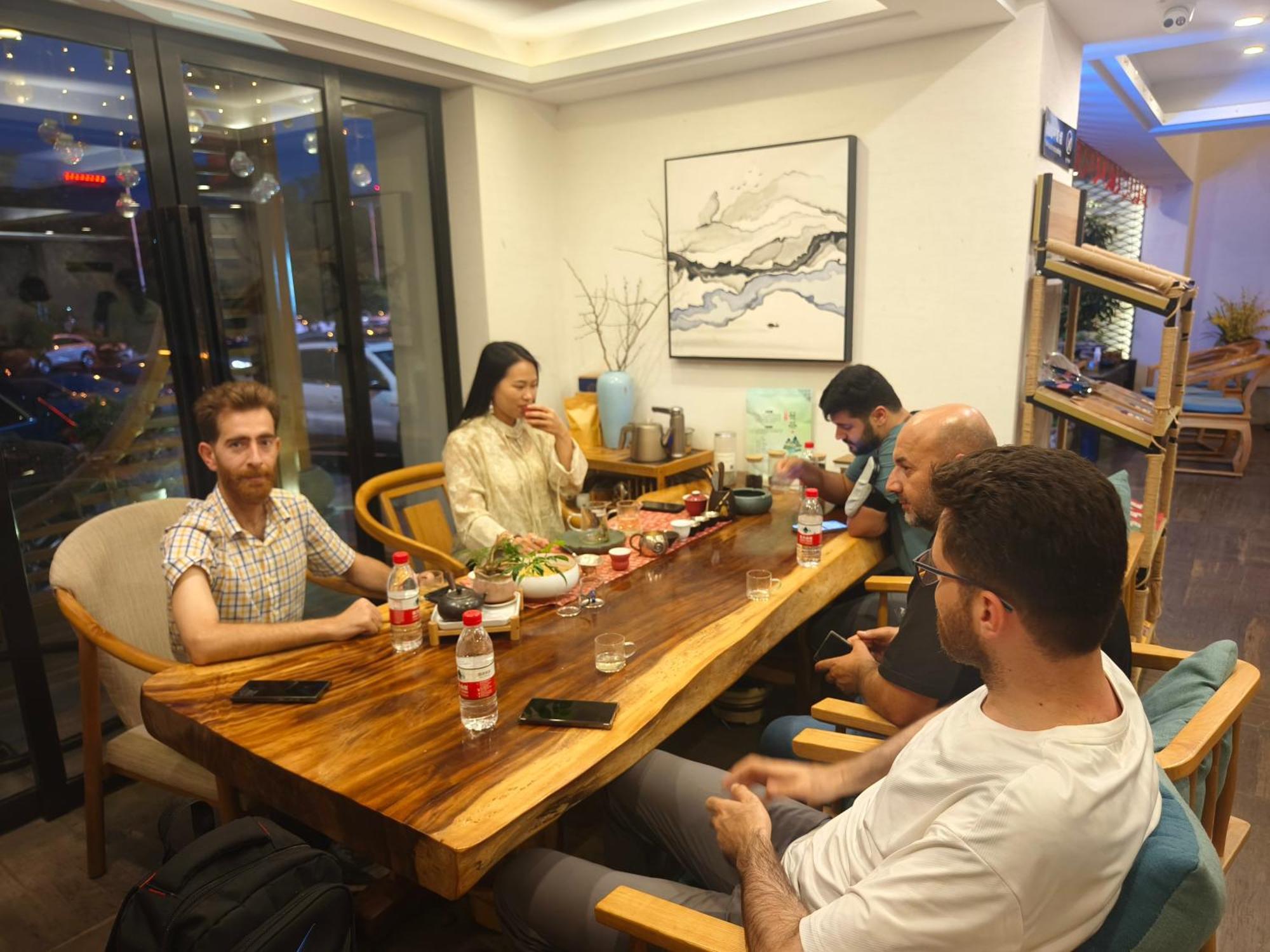 Xiangxi'S Love - Yangyun Hotel จางเจียเจี้ย ภายนอก รูปภาพ